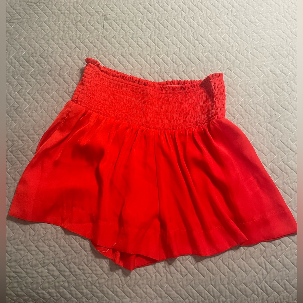 Coral/Red TCEC size M flowy shorts
